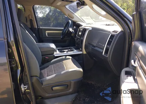 2017 Ram 2500 Big Horn 4X4 6'4 Box из США, поврежденный, VIN 3C6UR5DL9HG628274